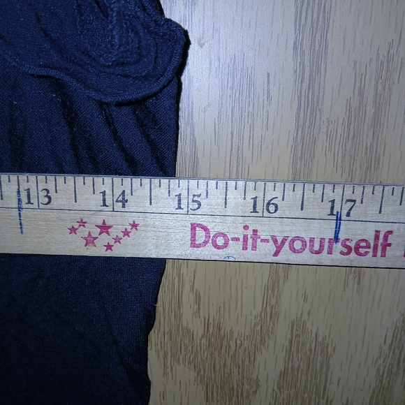 Daisy Fuentes Modal Top Womens Size Medium Black Textured Peplum Flutter Sleeves - Picture 9 of 11